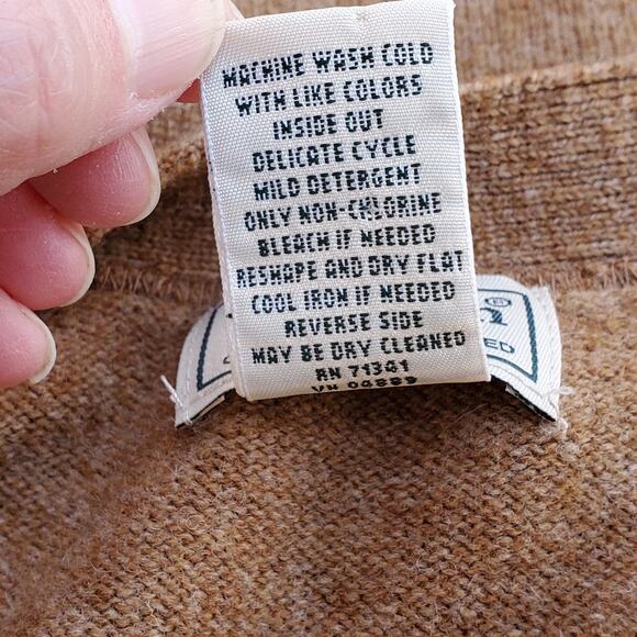 LL Bean Grandpa Cardigan Sweater Brown Lambswool Wooden Buttons Pockets Large - Picture 16 of 16